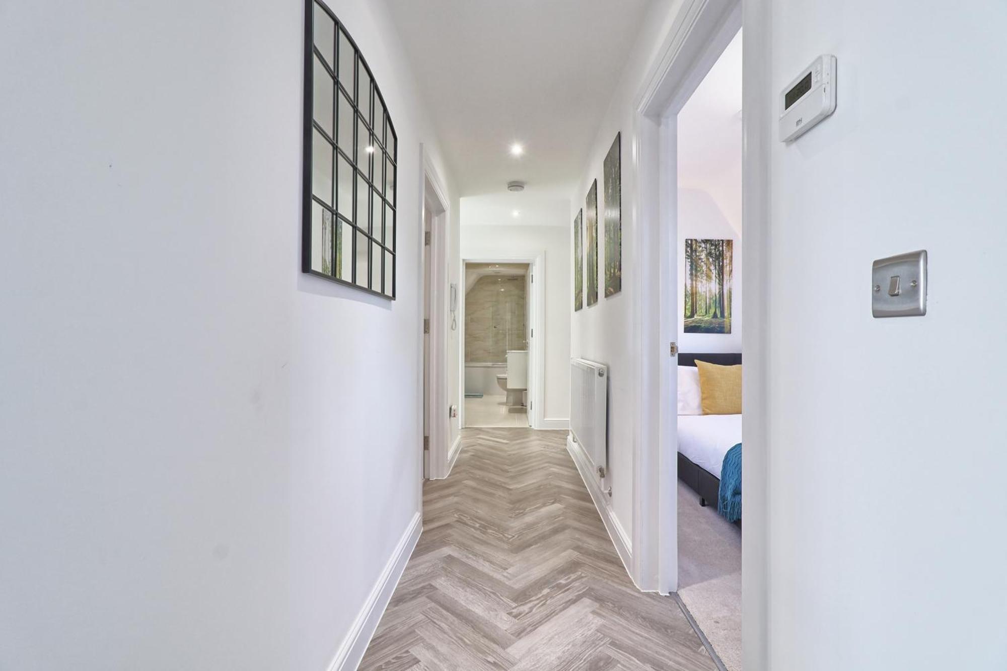 Writtle Massive 4 Bedroom Apartment With Parking In Gorgeous Countryside Location & Short Drive To Chelmsford City Centre Contractors Welcome Ngoại thất bức ảnh